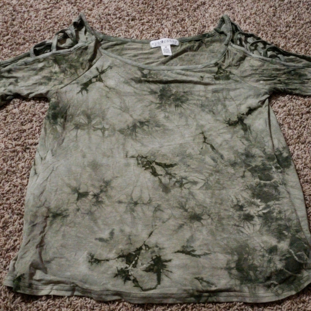 Shirt bundle! - Picture 3 of 8